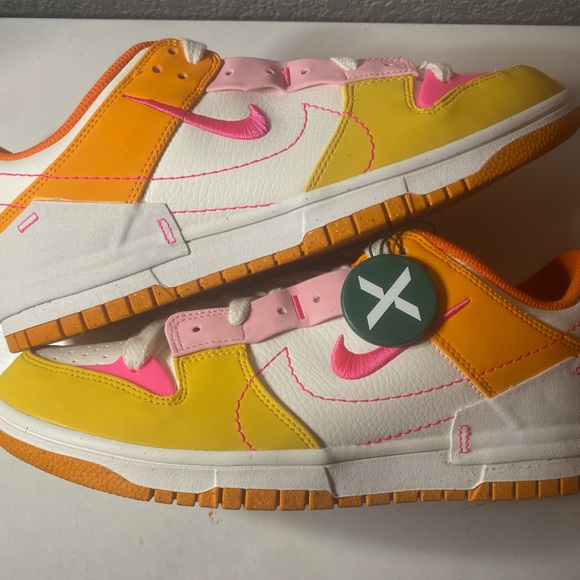 dunk low disrupt orange